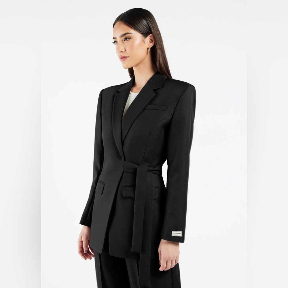 THE GIVING MOVEMENT Half-Tie Re-Form100© Blazer